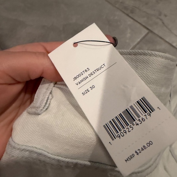 J Brand Joan Crop Jean in Vanish Destruct Wash Size 30 - Picture 3 of 7